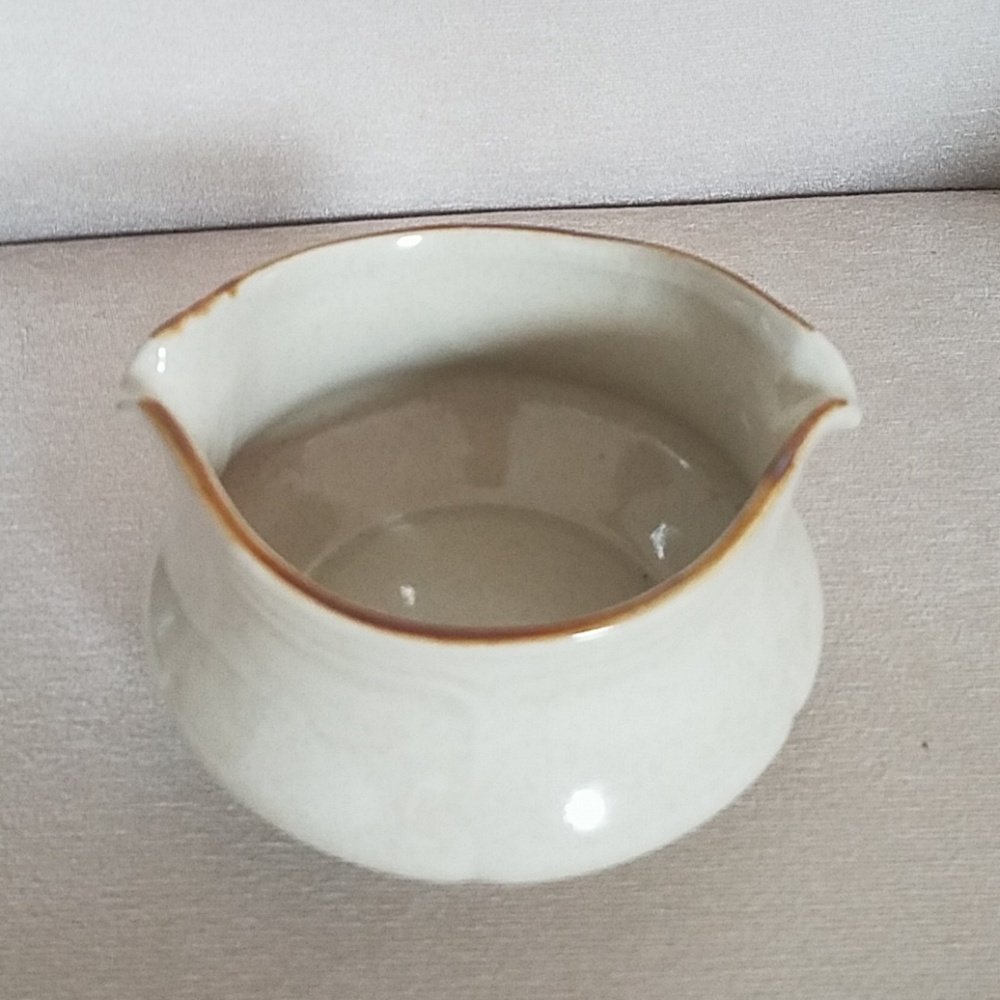 Classics Vintage Country  Gravy Jar Pot